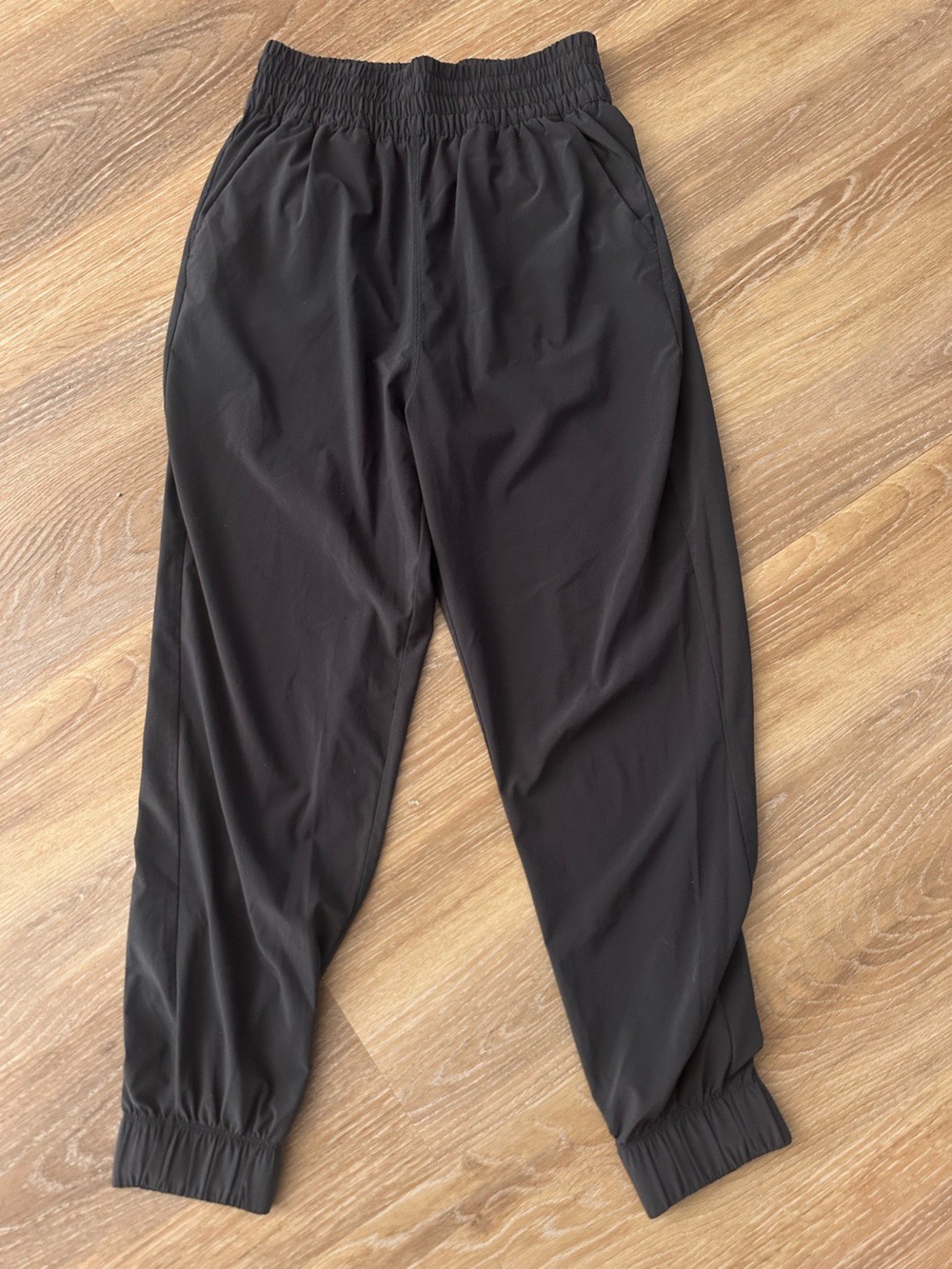 Vuori Black Jogger
